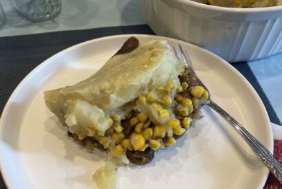 Thumbnail for Cozy Comfort: Plant-Based Shepherd’s Pie with Lentils & Mushrooms